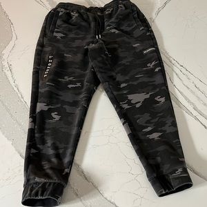 LEGENDS men’s Camo jogger sweatpants
